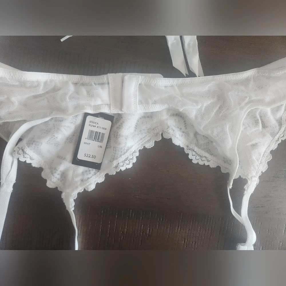 White Lace Corset With‎ Garter Sz 38/Lg